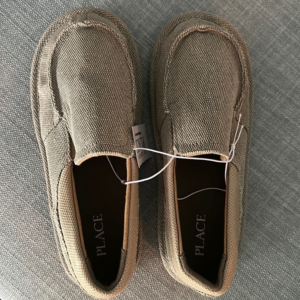 Boys Slip On Shoes Sz 3